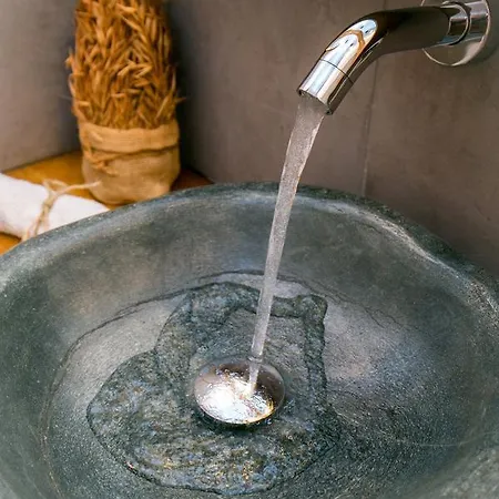 Ageri Lägenhet Potos